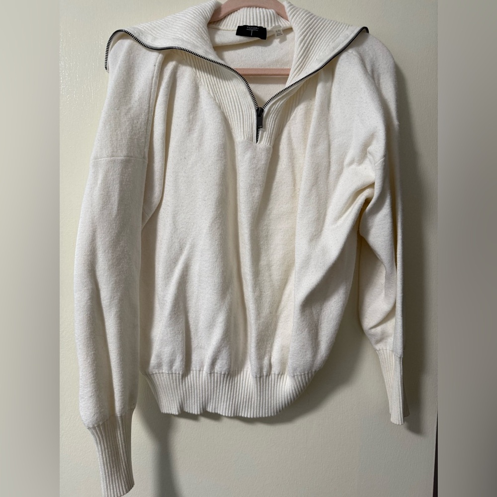 Tahari Cream Knit Sweater